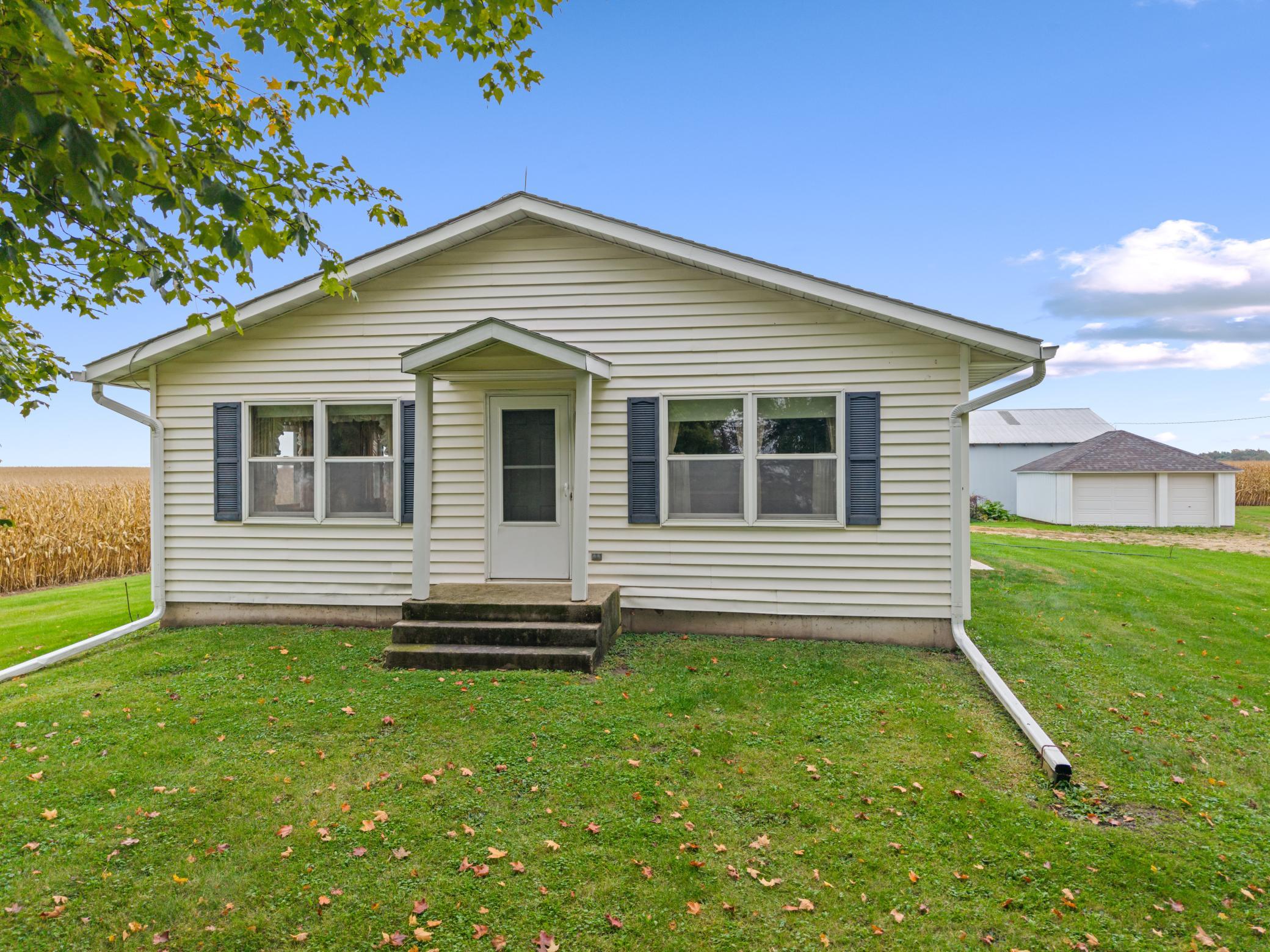 11619 Plitzuweit Rd Caledonia MN (28).jpg