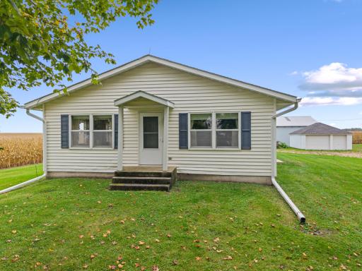11619 Plitzuweit Rd Caledonia MN (28).jpg