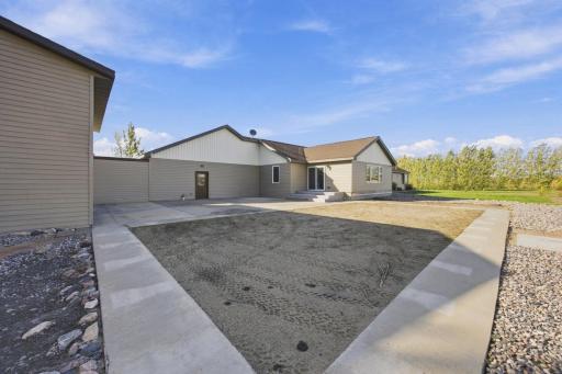 16405 18th Street SE, Gardner, ND 58036