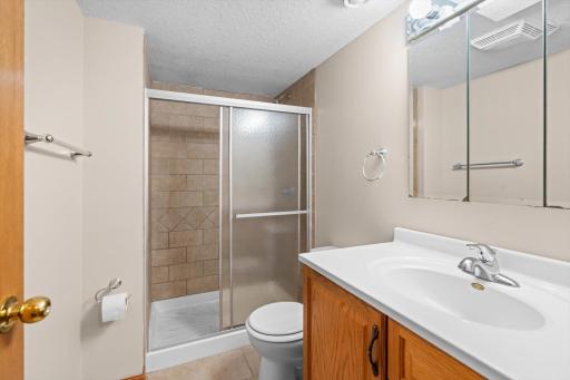 1086 Lowell Drive, Apple Valley, MN 55124