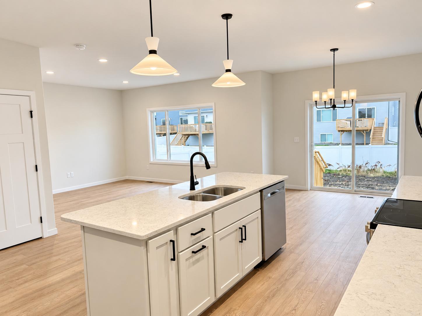 Kitchen_Living.jpg