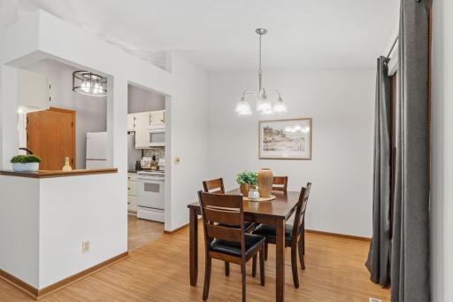 10932 Quebec Avenue S, Bloomington, MN 55438