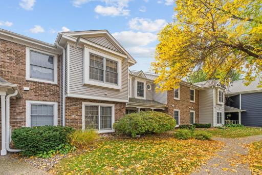 10932 Quebec Avenue S, Bloomington, MN 55438