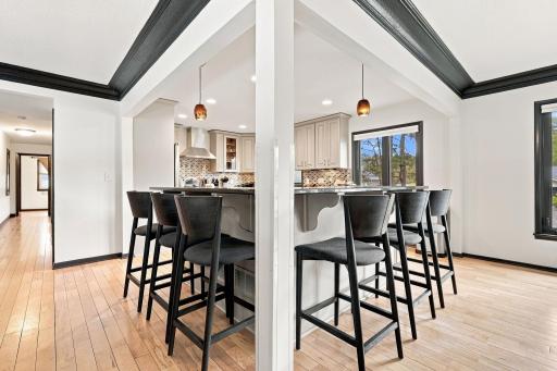 4424 W 70th St, Edina, MN 55435
