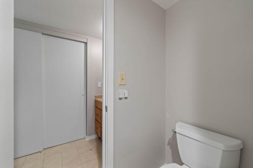 6421 Colony Way, 2A, Edina, MN 55435