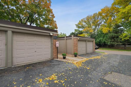 6421 Colony Way, 2A, Edina, MN 55435