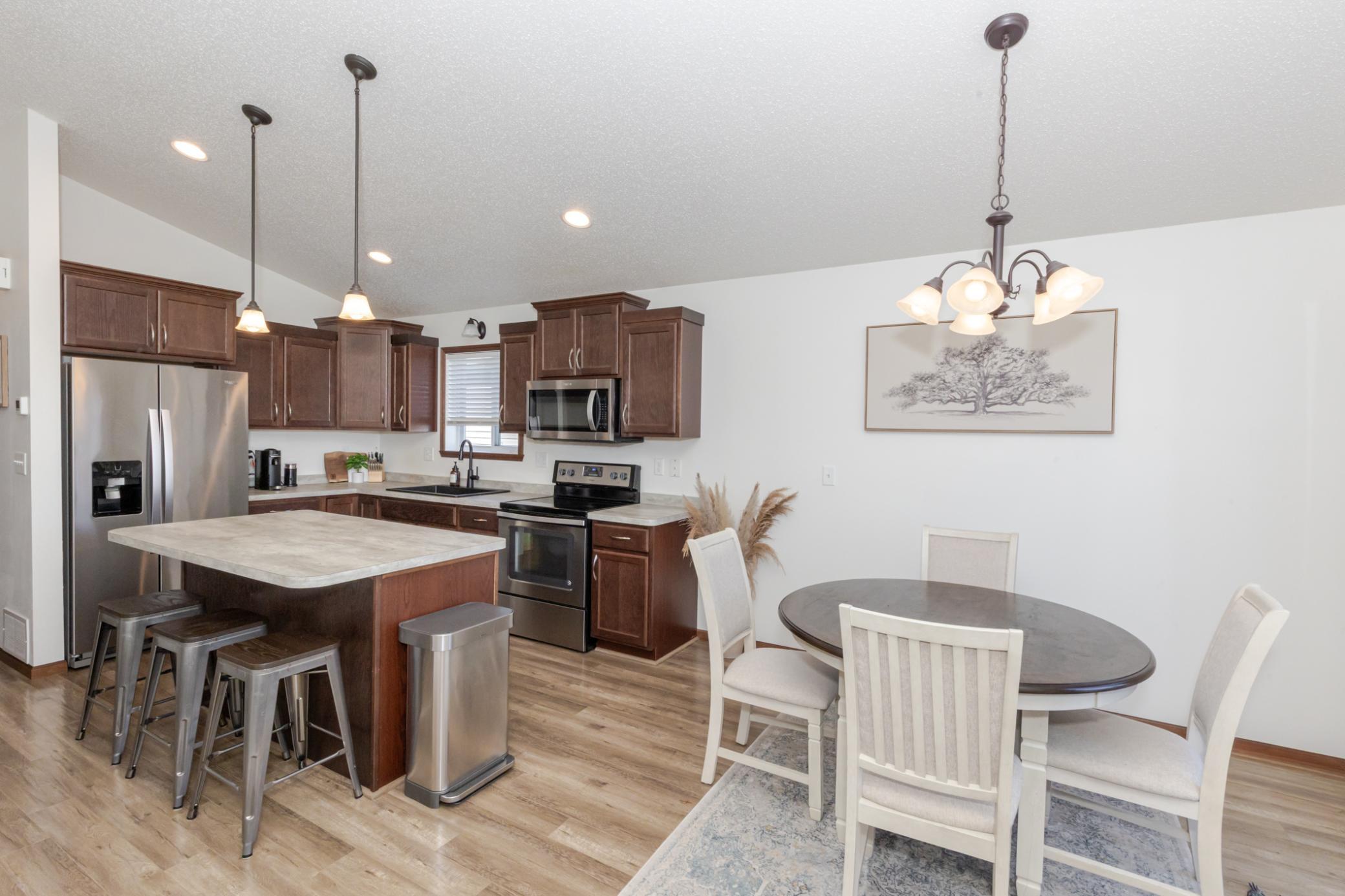 Kitchen/Dining