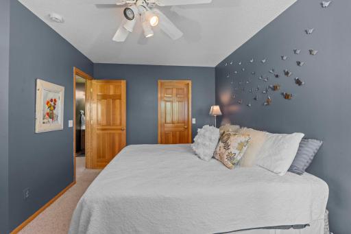 16345 Crystal Hills Circle, Lakeville, MN 55044