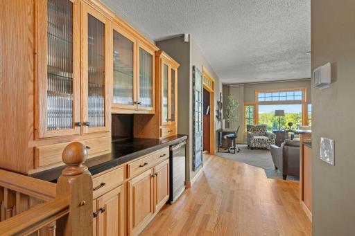 16345 Crystal Hills Circle, Lakeville, MN 55044