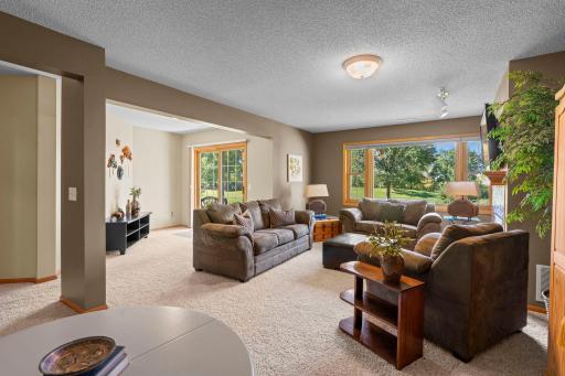 16345 Crystal Hills Circle, Lakeville, MN 55044