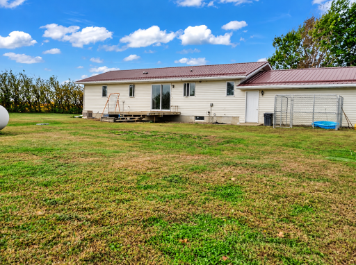 27396 County Road 45, Comfrey, MN 56019