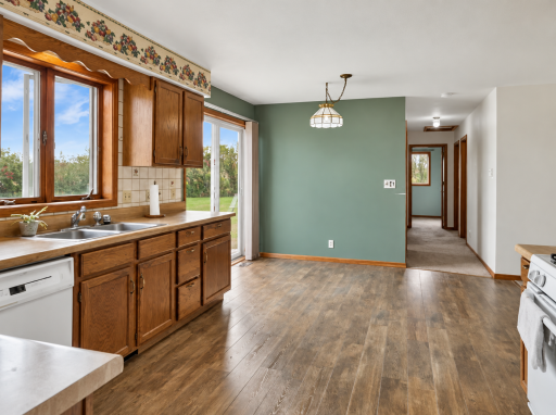 27396 County Road 45, Comfrey, MN 56019