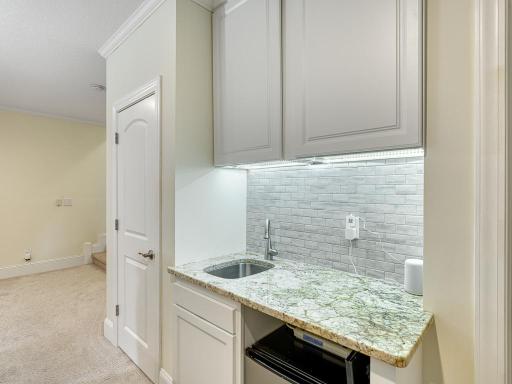 1173 Saint Paul Avenue, Saint Paul, MN 55116