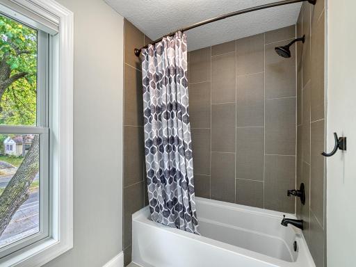 1173 Saint Paul Avenue, Saint Paul, MN 55116