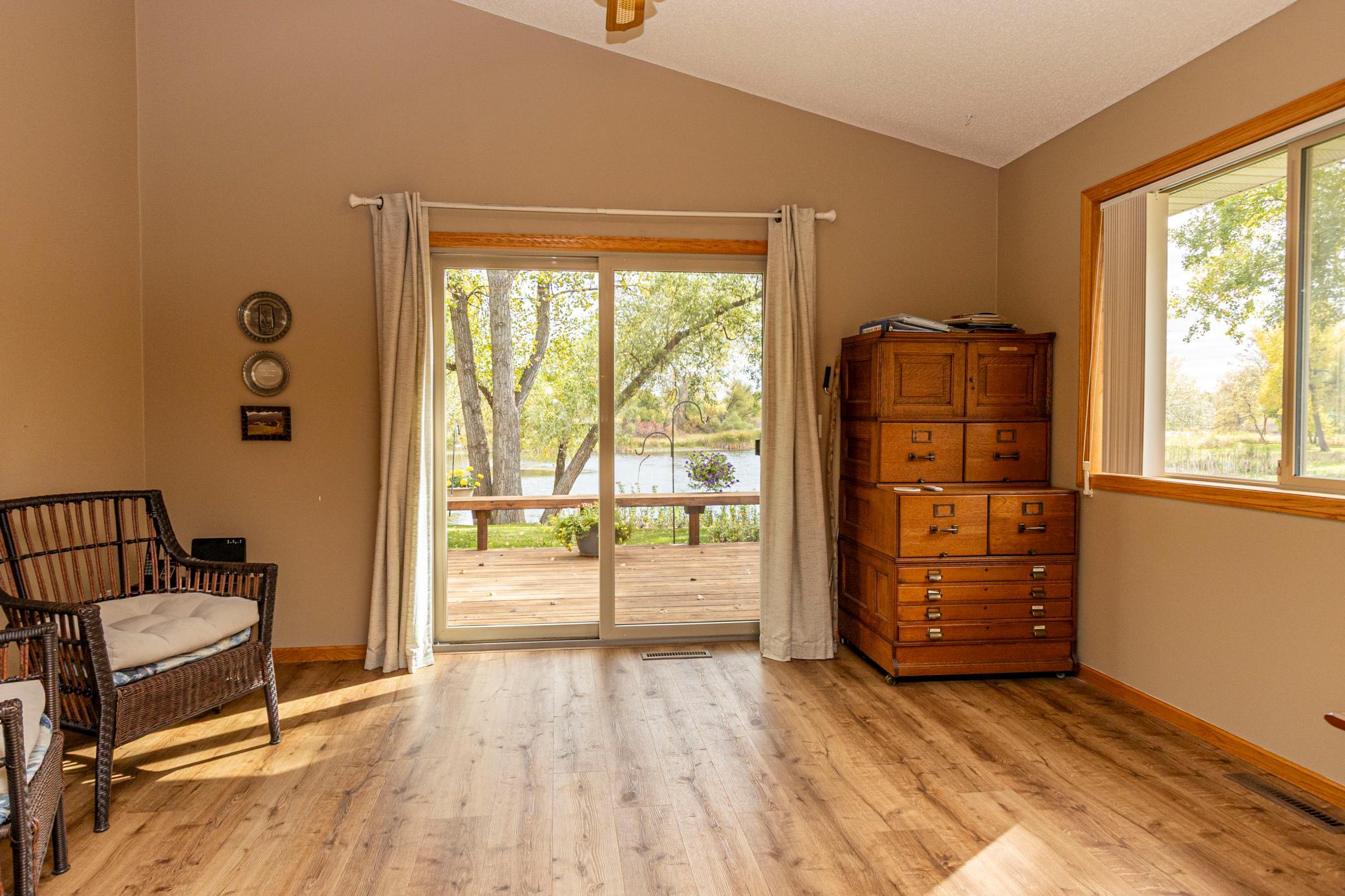 Sunroom/Living Area