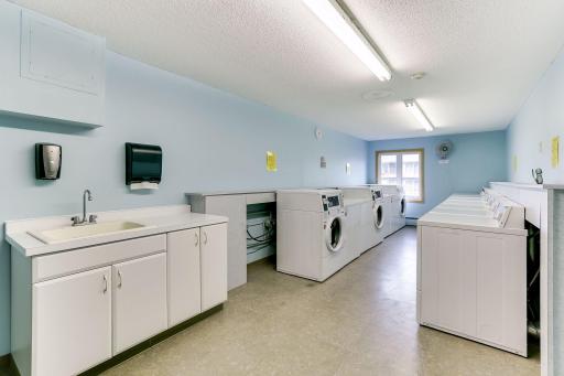 4820 Park Commons Drive, 118, Saint Louis Park, MN 55416