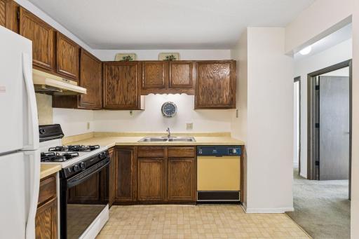 4820 Park Commons Drive, 118, Saint Louis Park, MN 55416