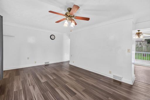 790 Nevada Avenue E, Saint Paul, MN 55106