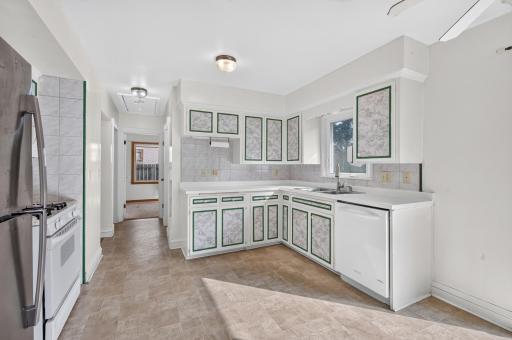 790 Nevada Avenue E, Saint Paul, MN 55106