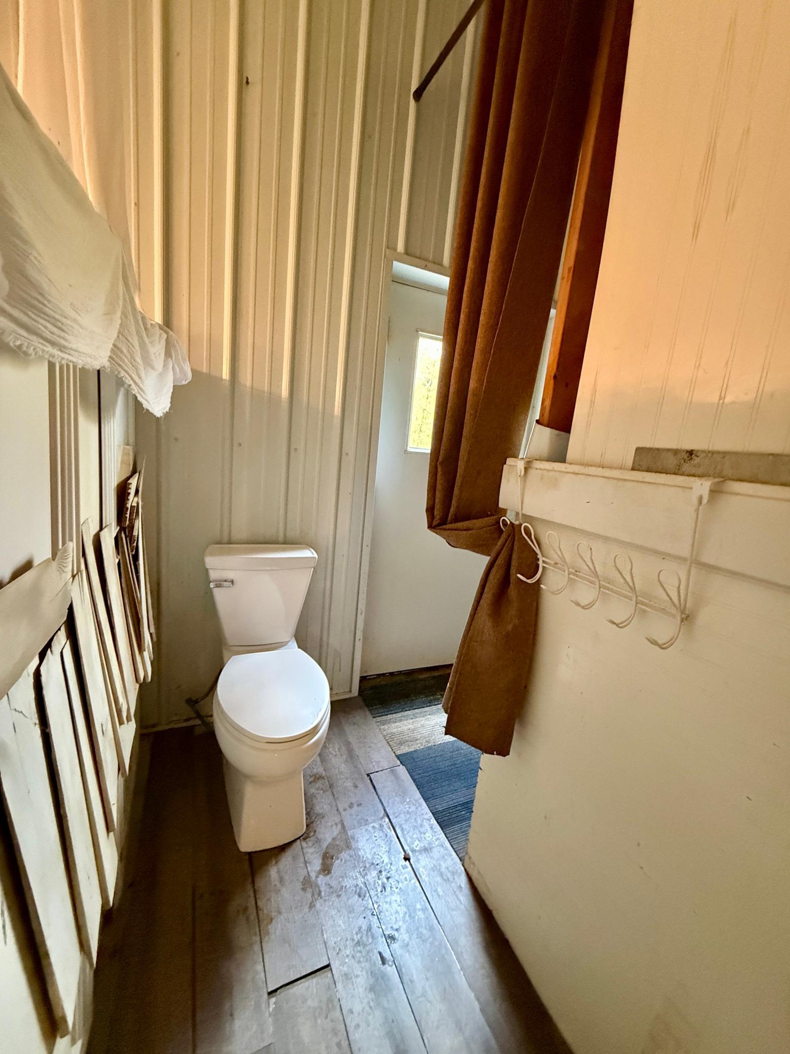 Towel area