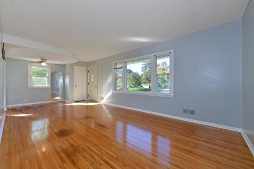 6806 Scott Avenue N, Brooklyn Center, MN 55429