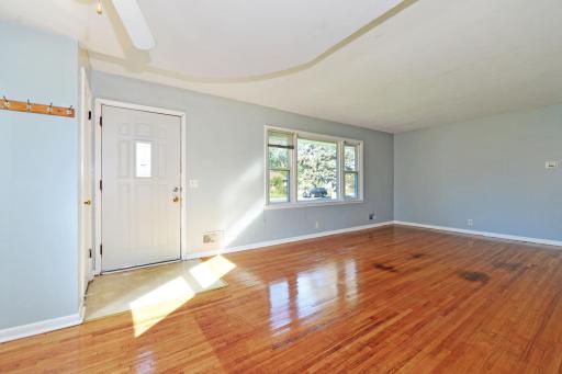 6806 Scott Avenue N, Brooklyn Center, MN 55429