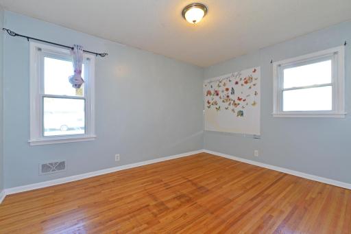 6806 Scott Avenue N, Brooklyn Center, MN 55429