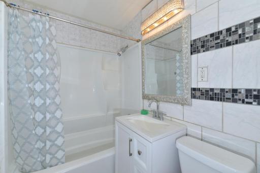6806 Scott Avenue N, Brooklyn Center, MN 55429
