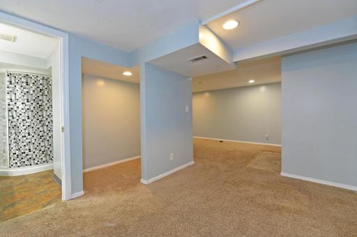 6806 Scott Avenue N, Brooklyn Center, MN 55429