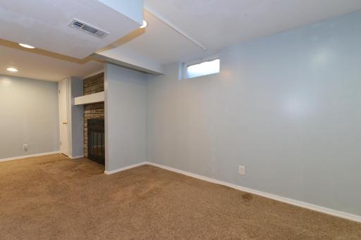 6806 Scott Avenue N, Brooklyn Center, MN 55429