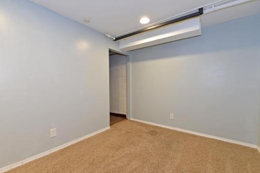 6806 Scott Avenue N, Brooklyn Center, MN 55429