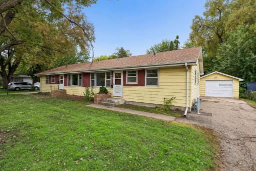 6909 36th Avenue N, Crystal, MN 55427