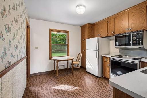 6909 36th Avenue N, Crystal, MN 55427