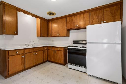 6909 36th Avenue N, Crystal, MN 55427