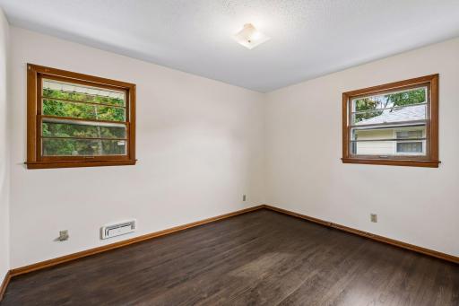 6909 36th Avenue N, Crystal, MN 55427