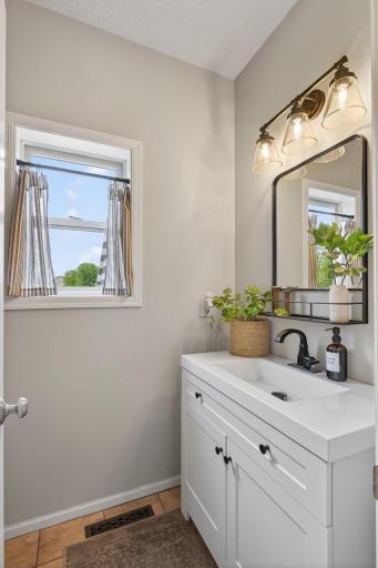 6698 Mackenzie Avenue NE, Albertville, MN 55301