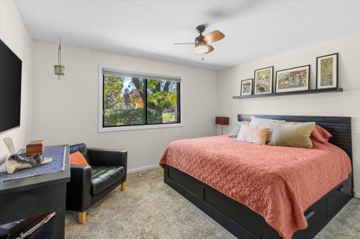 576 Donegal Circle, Shoreview, MN 55126