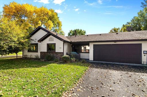 576 Donegal Circle, Shoreview, MN 55126