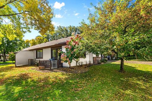 576 Donegal Circle, Shoreview, MN 55126