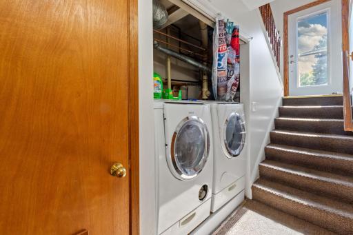 37 Marie Avenue E, West Saint Paul, MN 55118