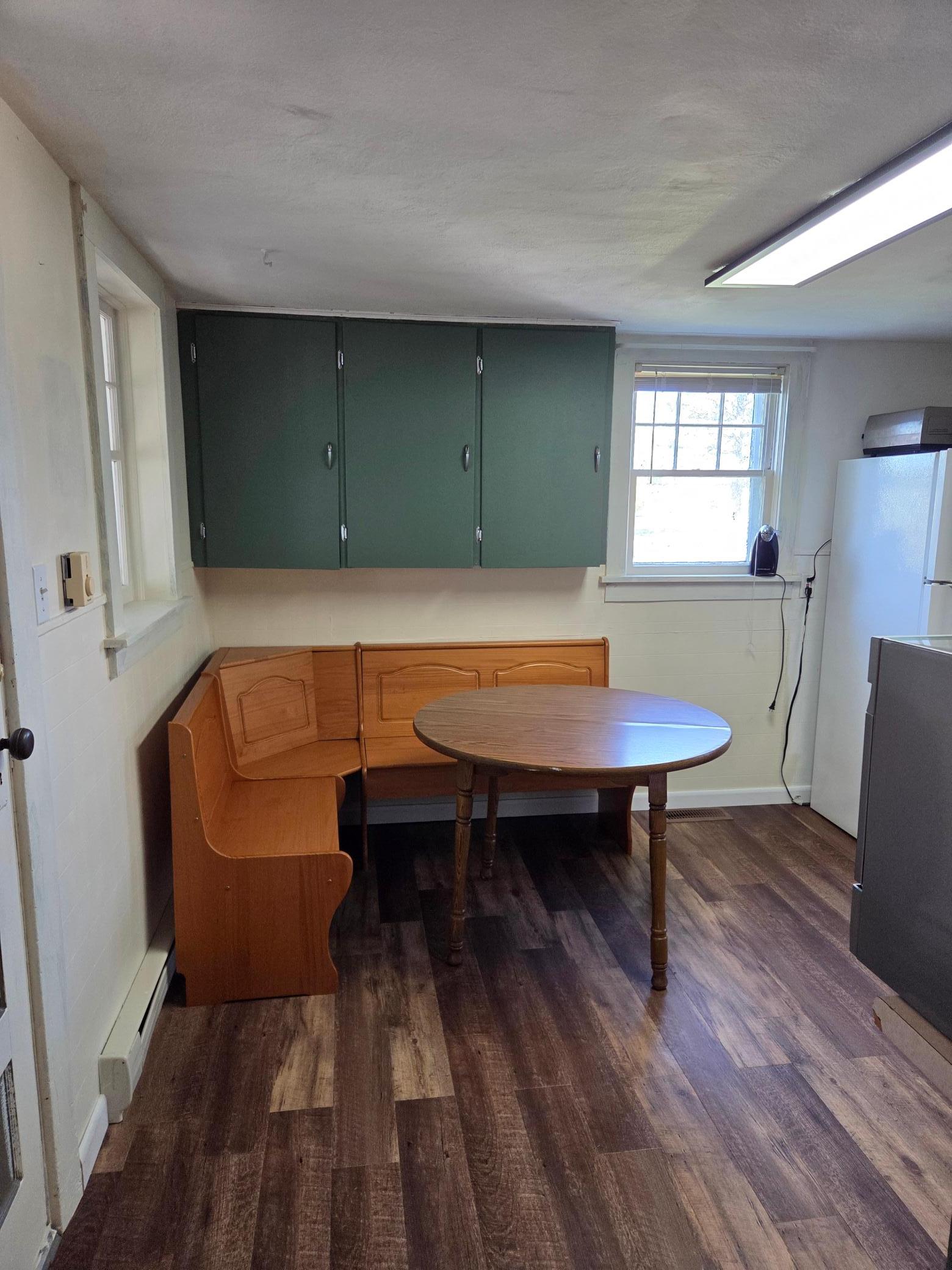 kitchen 2.jpg