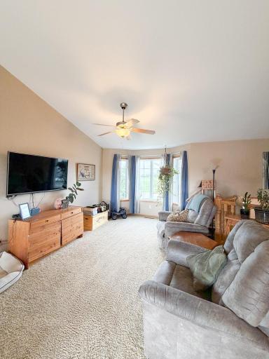 705 25th Avenue NW, Austin, MN 55912