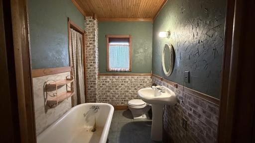250 11th Avenue, Granite Falls, MN 56241