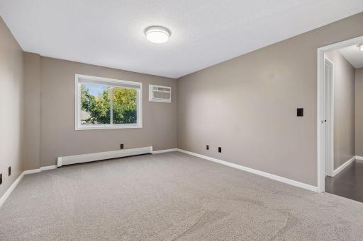 333 8th Street SE, 219, Minneapolis, MN 55414