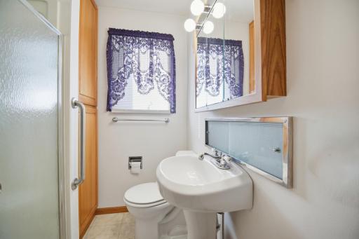 205 W North Street, Kiester, MN 56051