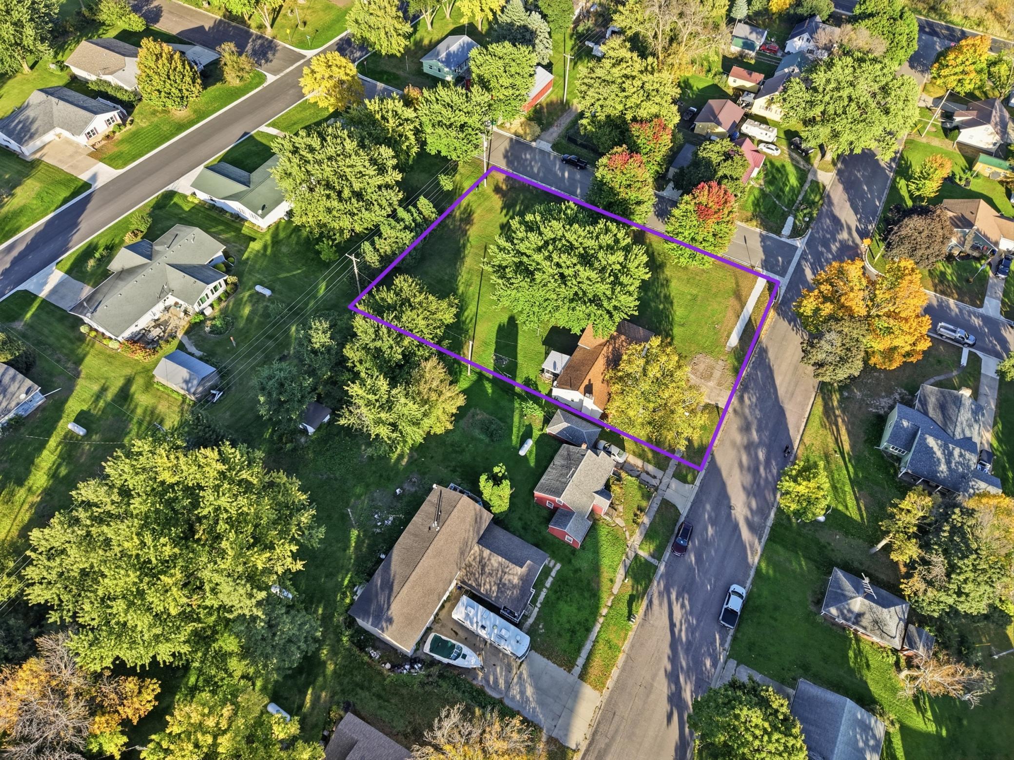 48_drone_kiester_029_lot line.jpg