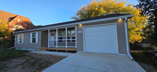 409 W Clark Street, Albert Lea, MN 56007