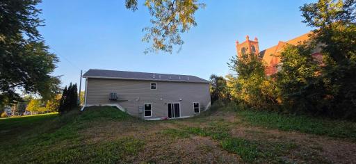 409 W Clark Street, Albert Lea, MN 56007