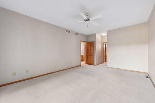 8395 Rosewood Drive, Chanhassen, MN 55317