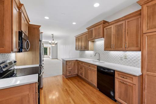 8395 Rosewood Drive, Chanhassen, MN 55317